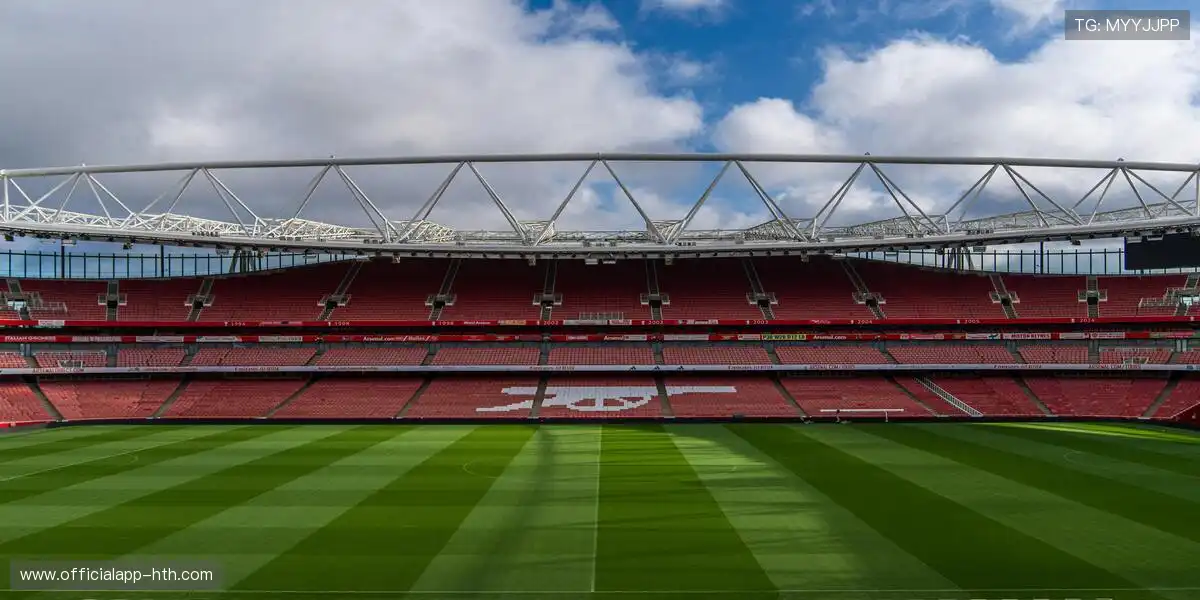 奖杯里盛满月光,勋章上刻着朝阳。🌠 🌀